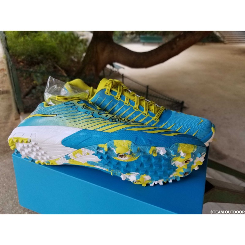 hoka one one xc spikes