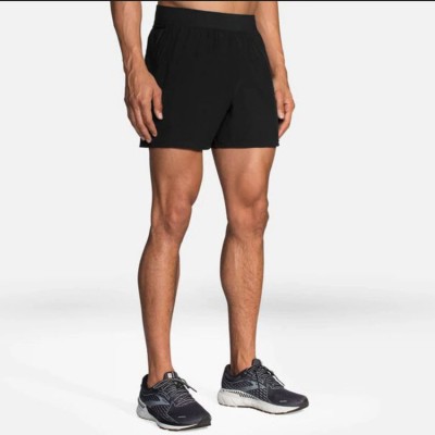 Short BROOKS Sherpa 5"...