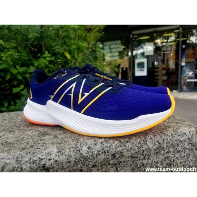 NEW BALANCE FuelCell Prism...