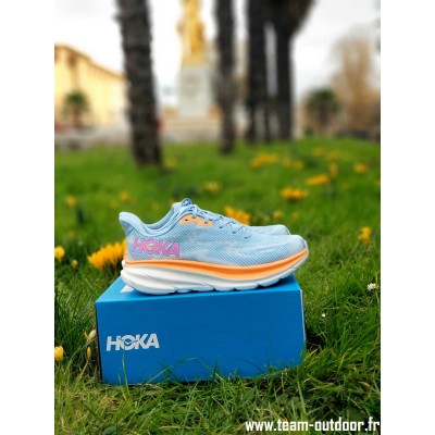 HOKA Clifton 9 Wide Femme...