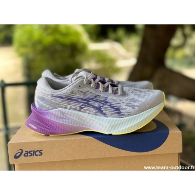 ASICS Novablast 3 Femme...