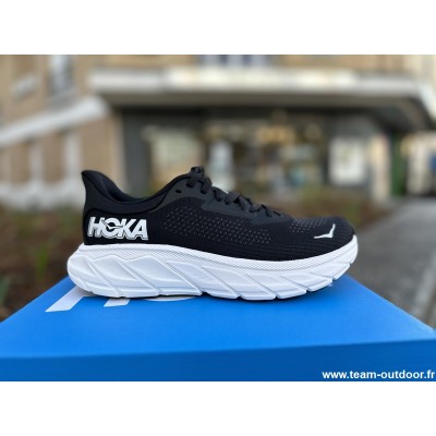 HOKA Arahi 7 Femme black /...