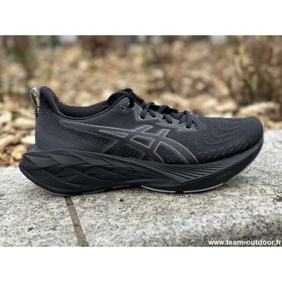 ASICS Novablast 4 Homme...