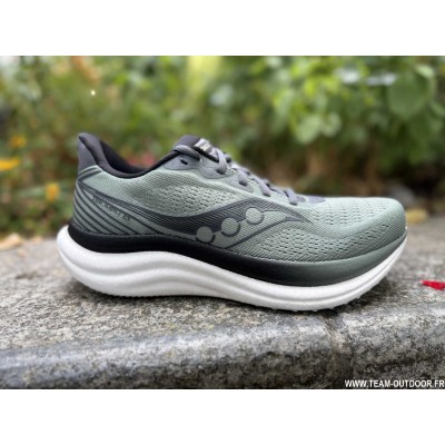 SAUCONY Triumph 23 Homme...