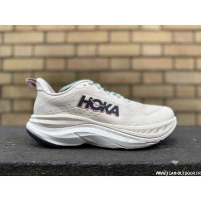 HOKA Skyflow Femme rose...