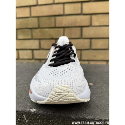 BROOKS Ghost 17 Femme white...