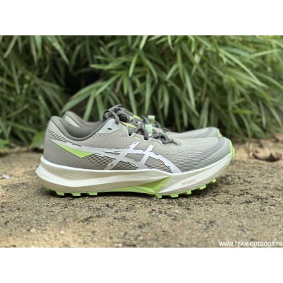 ASICS Fuji Lite 6 Homme...
