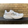 NEW BALANCE FuelCell Rebel...