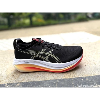 ASICS Gel Nimbus 27 Homme...
