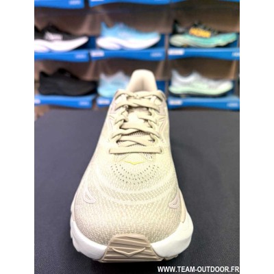 HOKA Arahi 8 Femme oyster...