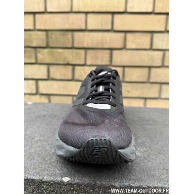 NEW BALANCE FuelCell Rebel...