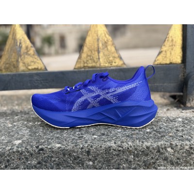 ASICS Novablast 5 Femme...