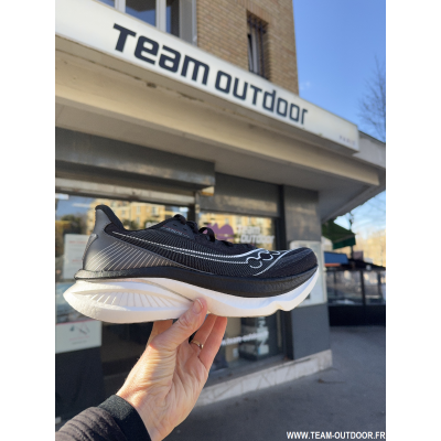 SAUCONY Endorphin Azura...