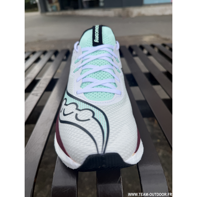 SAUCONY Endorphin Pro 5...