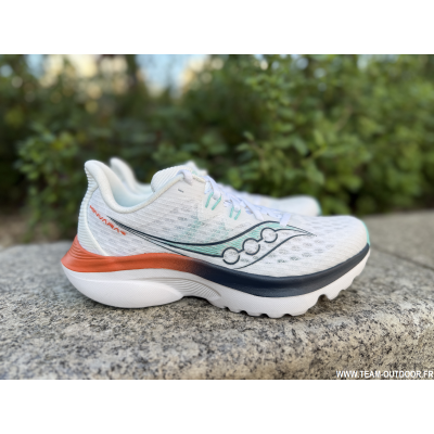 SAUCONY Kinvara 16 Femme...