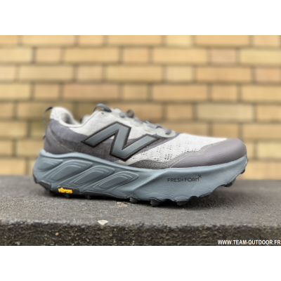 PE26 NEW BALANCE Fresh Foam...