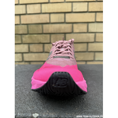NEW BALANCE FuelCell Rebel...