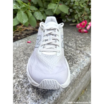 NEW BALANCE FuelCell Rebel...