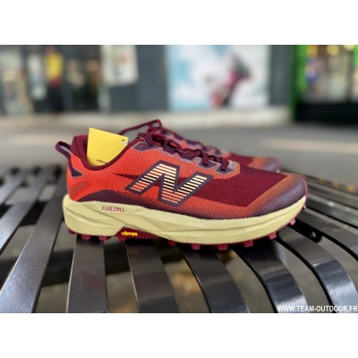 NEW BALANCE FuelCell Rebel...