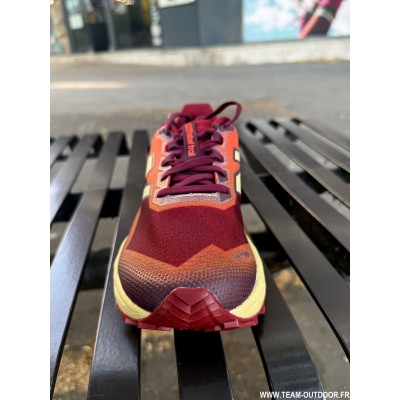 NEW BALANCE FuelCell Rebel...