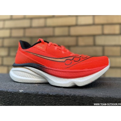 SAUCONY Endorphin Azura...